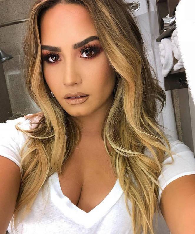 Demi
